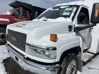 GMC C5500 Hood