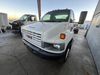 GMC C5500 Hood