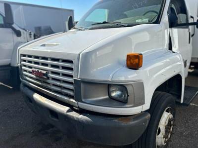 2005 GMC C5500 Complete Hood Assembly with Grille and Headlights