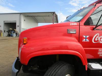 GMC C7500 Hood