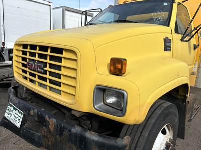 GMC C7500 Hood