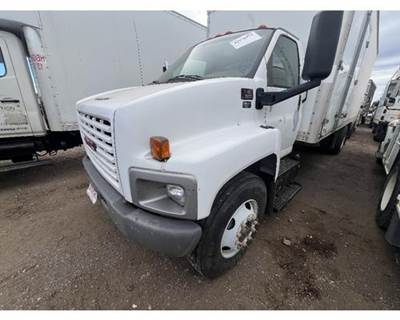 2006 GMC C7500 Complete Hood Assembly with Grille and Headlights