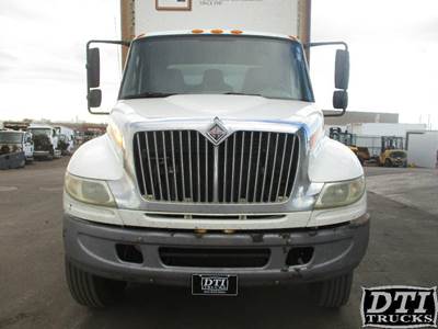 International 4400 Hood