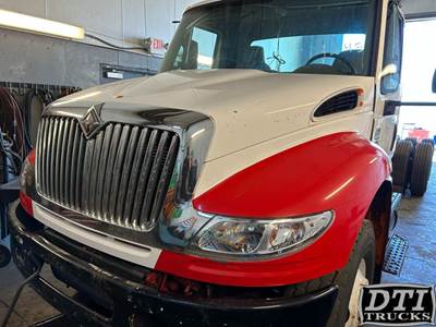 International 4400 Hood