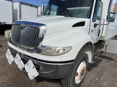 International 4400 Hood