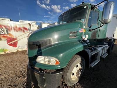 Mack Pinnacle CXU612 Hood for a Mack CXU612