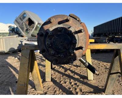 Chevrolet C4500 Hub