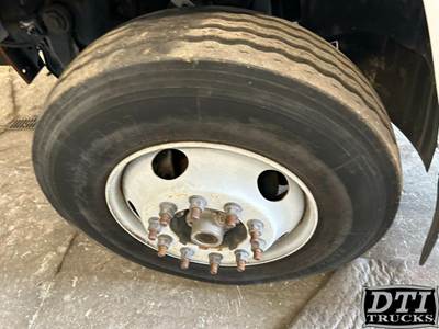 Chevrolet C6500 Hub