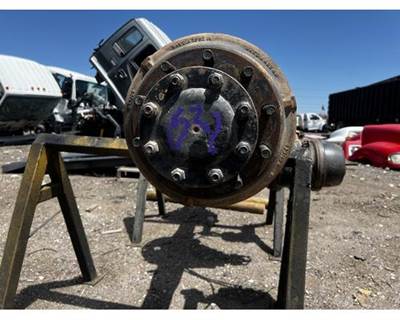 Chevrolet C7500 Hub