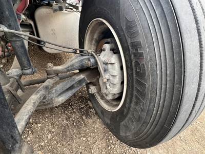 Freightliner M2 106 Hub