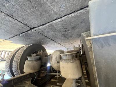 Freightliner M2 106 Hub