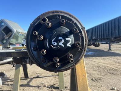 Freightliner M2 106 Hub