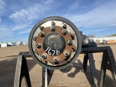 Freightliner M2 106 Hub