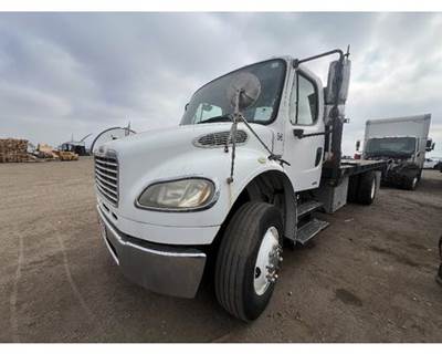 Freightliner M2 106 Hub