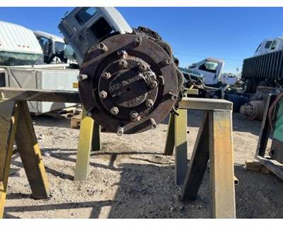GMC C5500 Hub