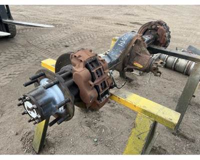 GMC C5500 Hub