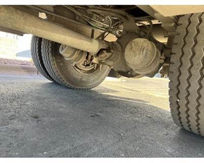 GMC C7500 Hub
