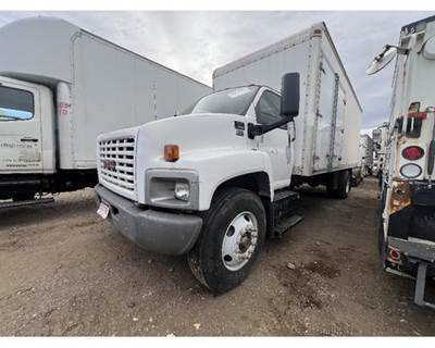 GMC C7500 Hub
