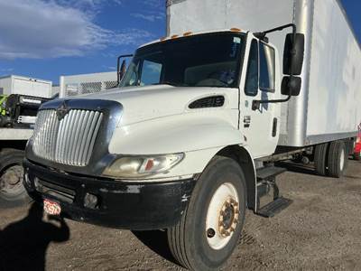 International 4300 Hub