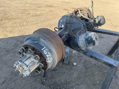 International 4300 Hub