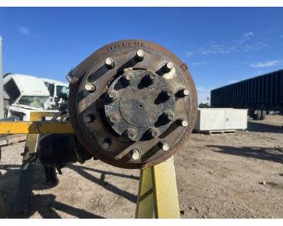 International 4300 Hub