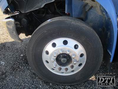 International 4400 Hub