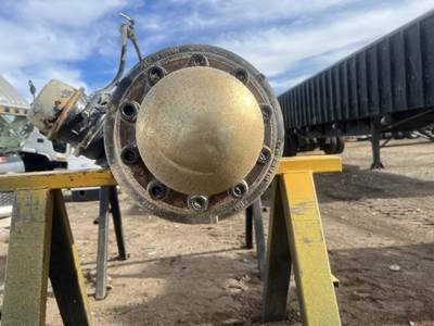 International 4400 Hub