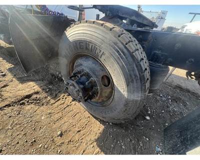 International 4400 Hub