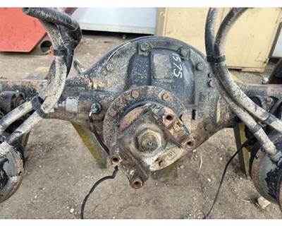 International 4400 Hub