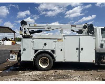 International 4400 Hub