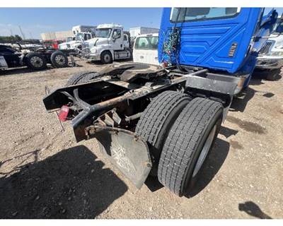 International 4400 Hub