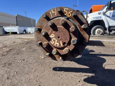 International 4900 Hub