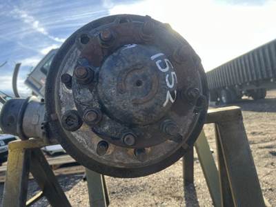 Mack Pinnacle CXU612 Hub for a Mack CXU612