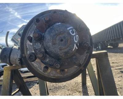 Mack Pinnacle CXU612 Hub for a Mack CXU612