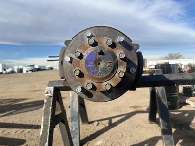 Mitsubishi Fuso FE180 Hub