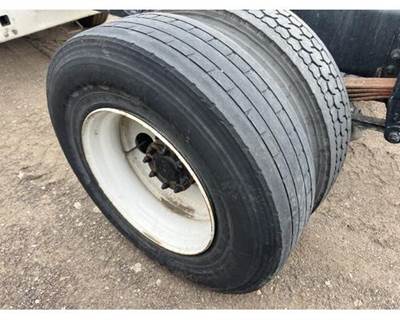 Peterbilt 210 Hub