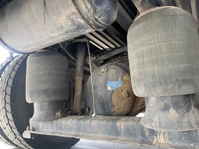 Peterbilt 330 Right Hub