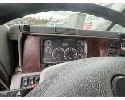 Freightliner Columbia Instrument Panel Cluster