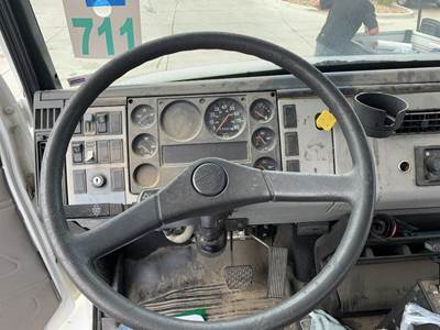 Freightliner FL70 Instrument Panel Cluster