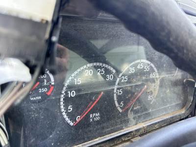 Freightliner M2 106 Instrument Panel Cluster