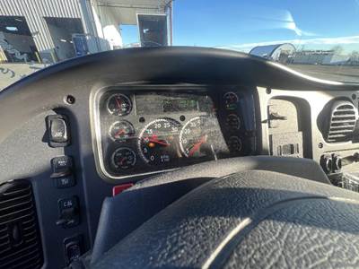 Freightliner M2 106 Instrument Panel Cluster