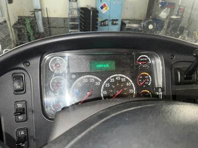 Freightliner M2 106 Instrument Panel Cluster