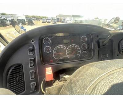 Freightliner M2 106 Instrument Panel Cluster