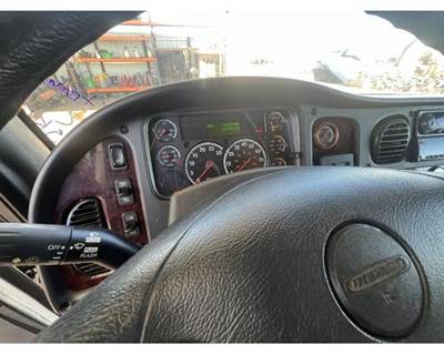 Freightliner M2 106 Instrument Panel Cluster