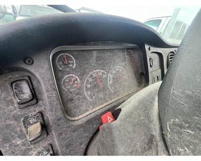 Freightliner M2 106 Instrument Panel Cluster