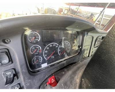 Freightliner M2 106 Instrument Panel Cluster