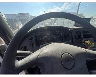 Freightliner M2 106 Instrument Panel Cluster