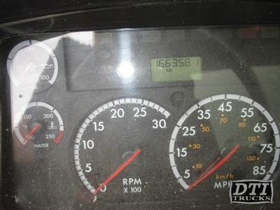 Freightliner M2 112 Instrument Panel Cluster