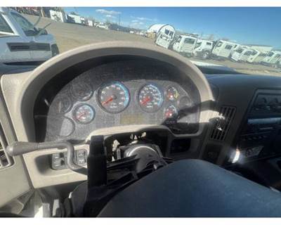 International 4300 Instrument Panel Cluster