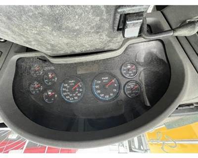 International 4300 Instrument Panel Cluster